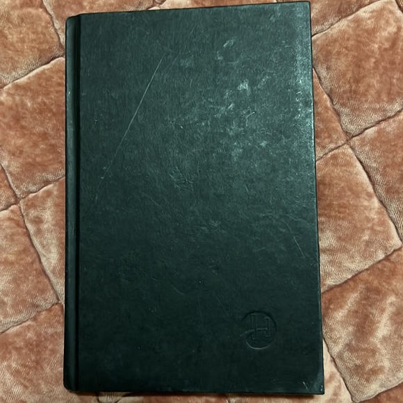 The subtle art of not giving a f*ck by mark Manson book - Picture 2 of 3